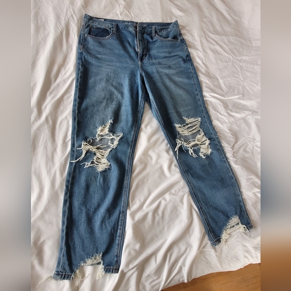 American eagle distressed 14 blue mom jean - Picture 2 of 10